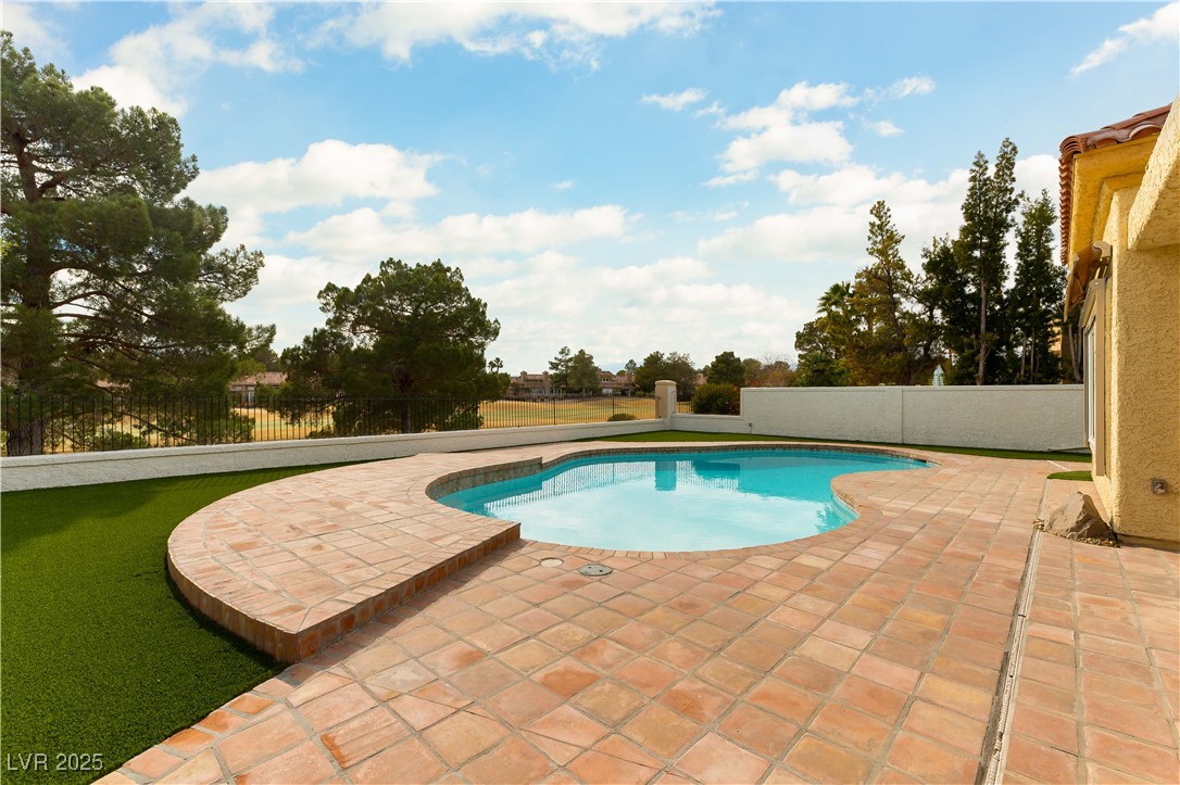 7909 Rio Rico Drive Property Photo 38