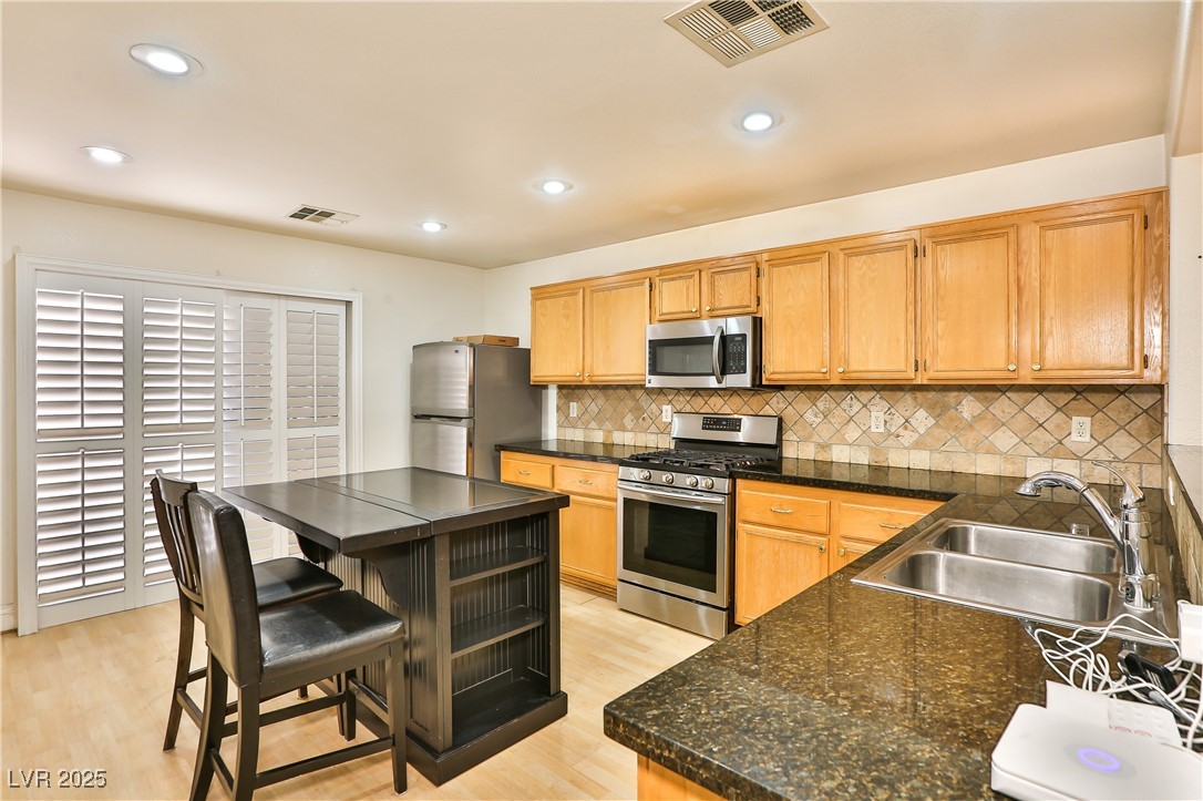 167 White Butte Street Property Photo 7