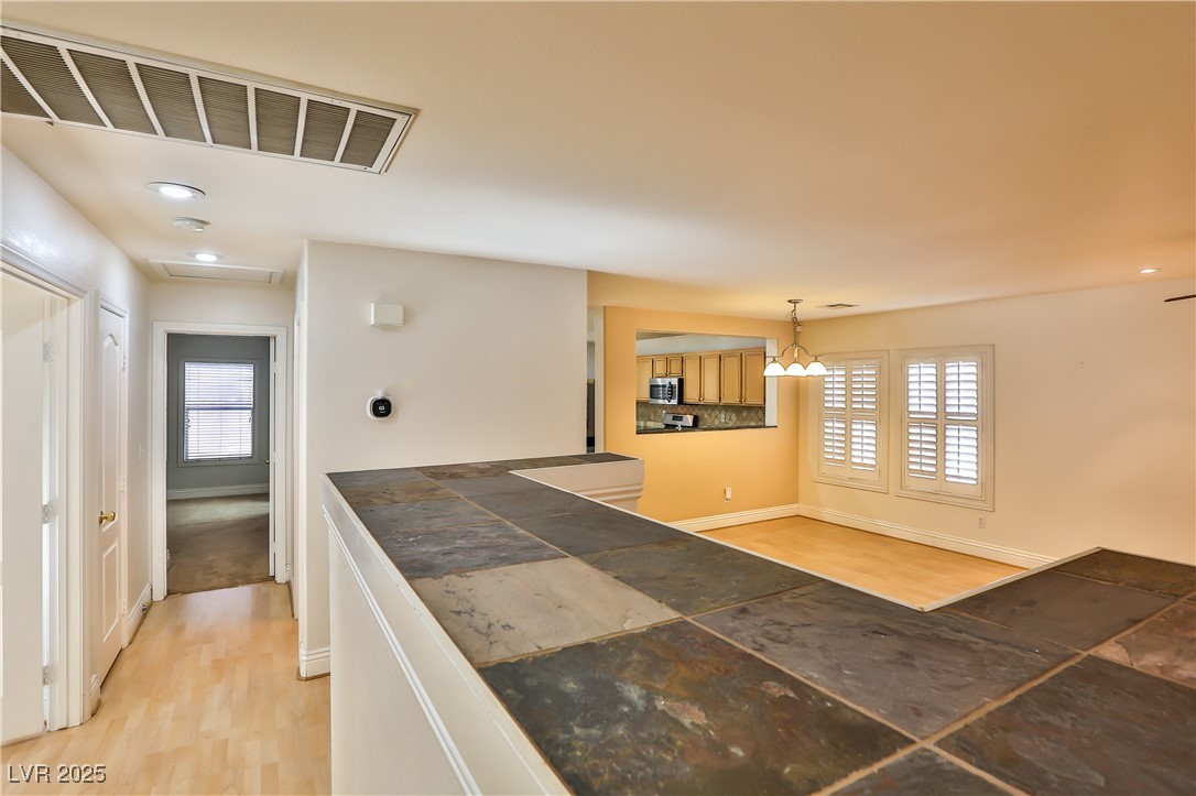 167 White Butte Street Property Photo 8
