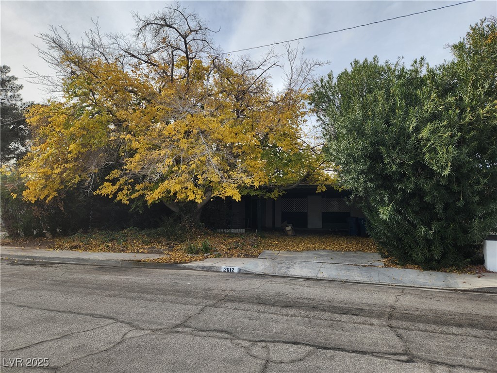 2612 Cabot Street Property Photo