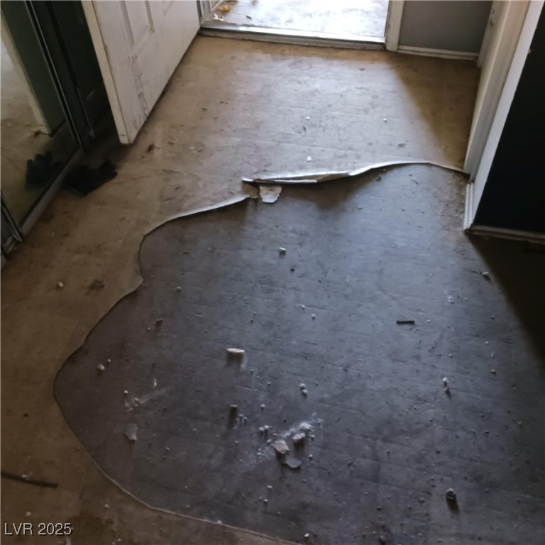 2612 Cabot Street Property Photo 12
