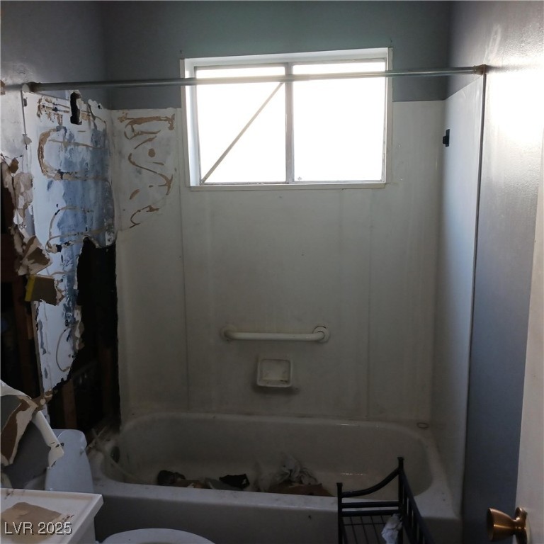 2612 Cabot Street Property Photo 17