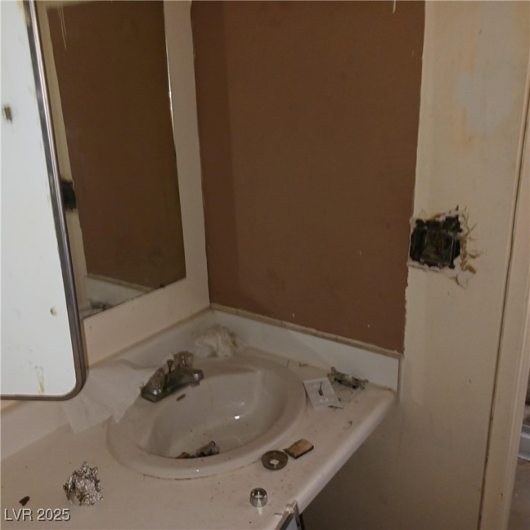 2612 Cabot Street Property Photo 22