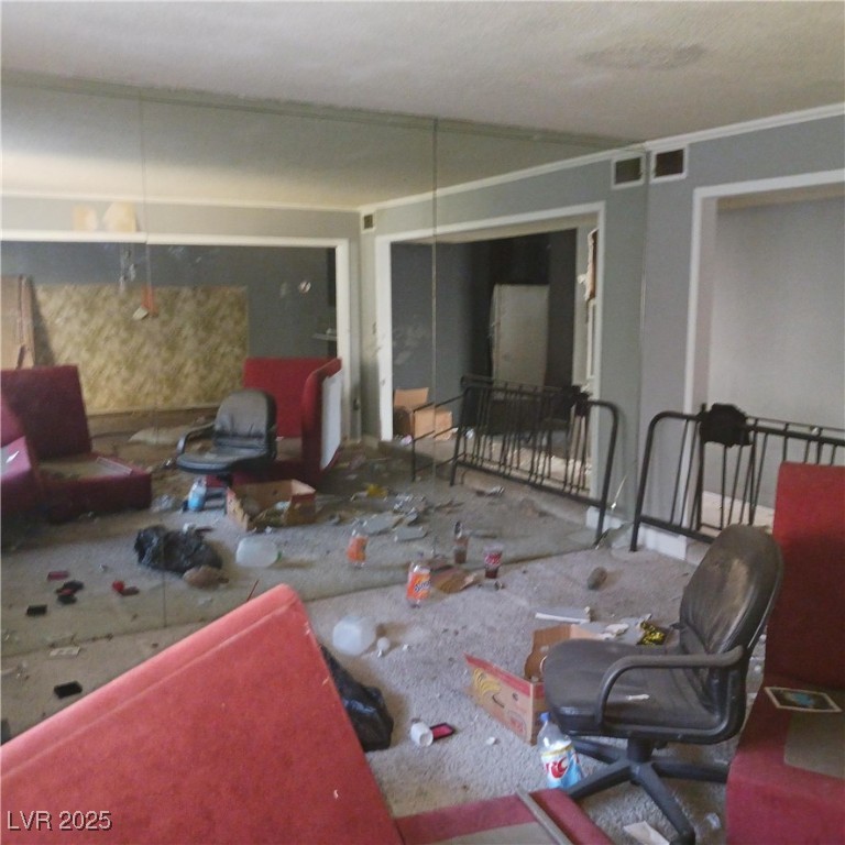 2612 Cabot Street Property Photo 30