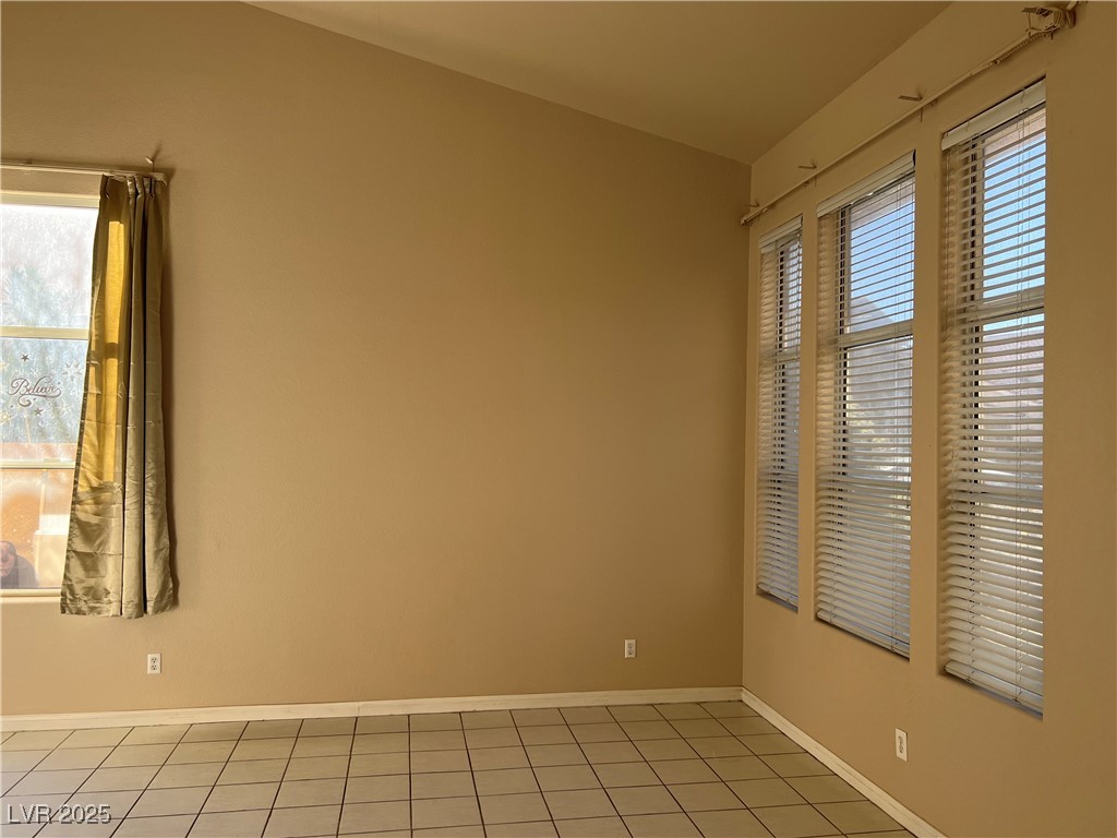 8804 Stafford Springs Drive Property Photo 6