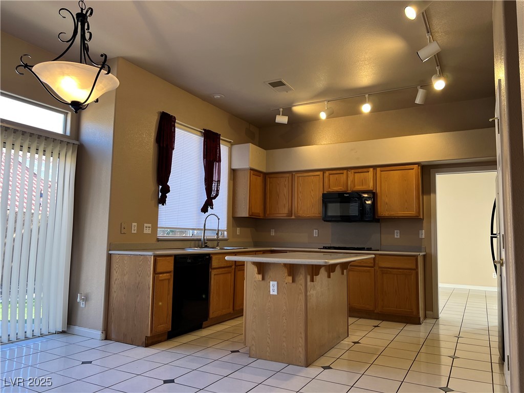 8804 Stafford Springs Drive Property Photo 10