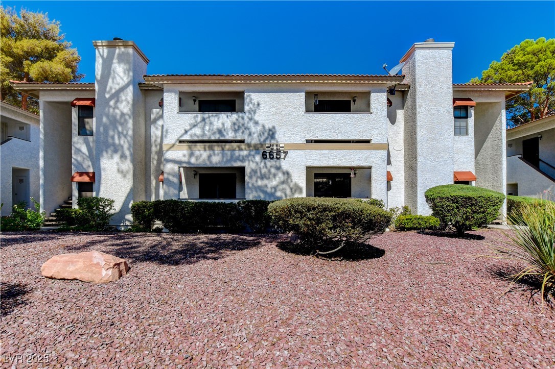 6657 West Tropicana Avenue 201 Property Photo 1