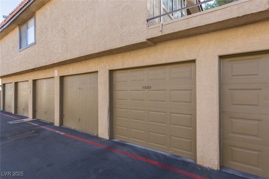 1889 Avacado Court Property Photo 25