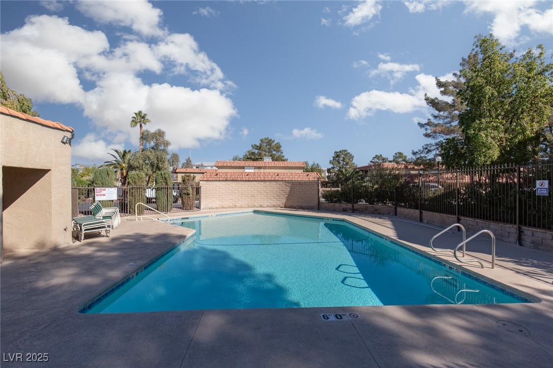 1889 Avacado Court Property Photo 27