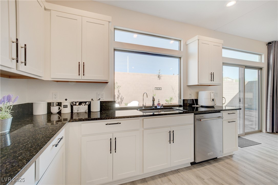 8749 Black Cordon Road Property Photo 13