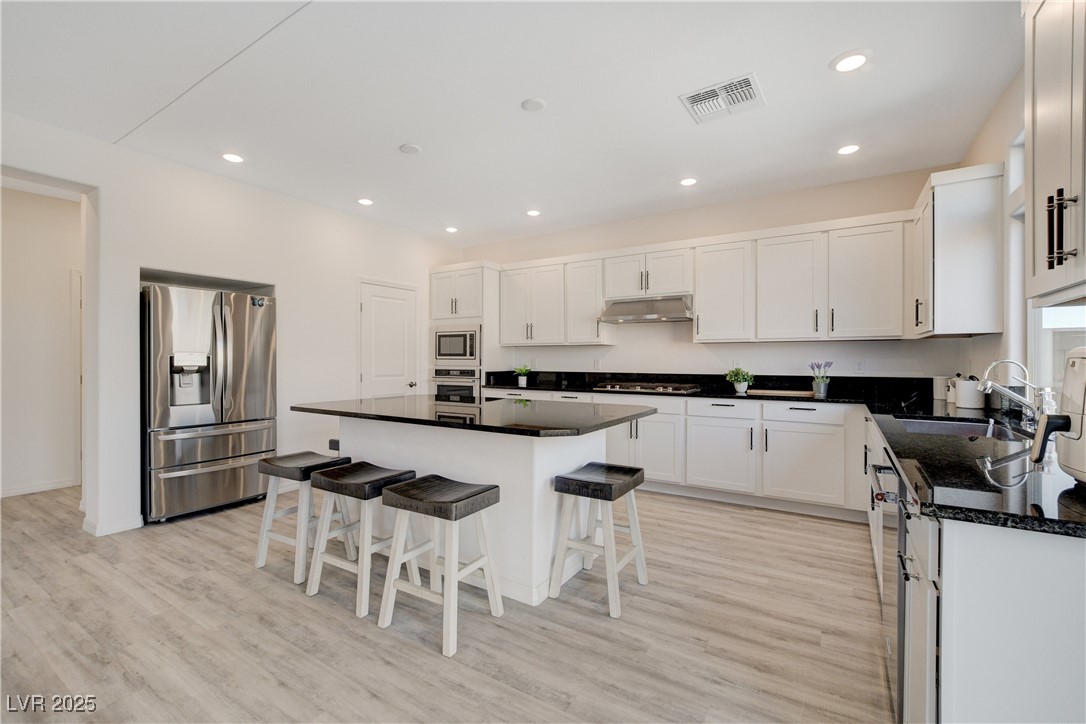 8749 Black Cordon Road Property Photo 14