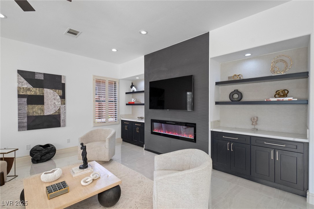 9523 Castillana Court Property Photo 11
