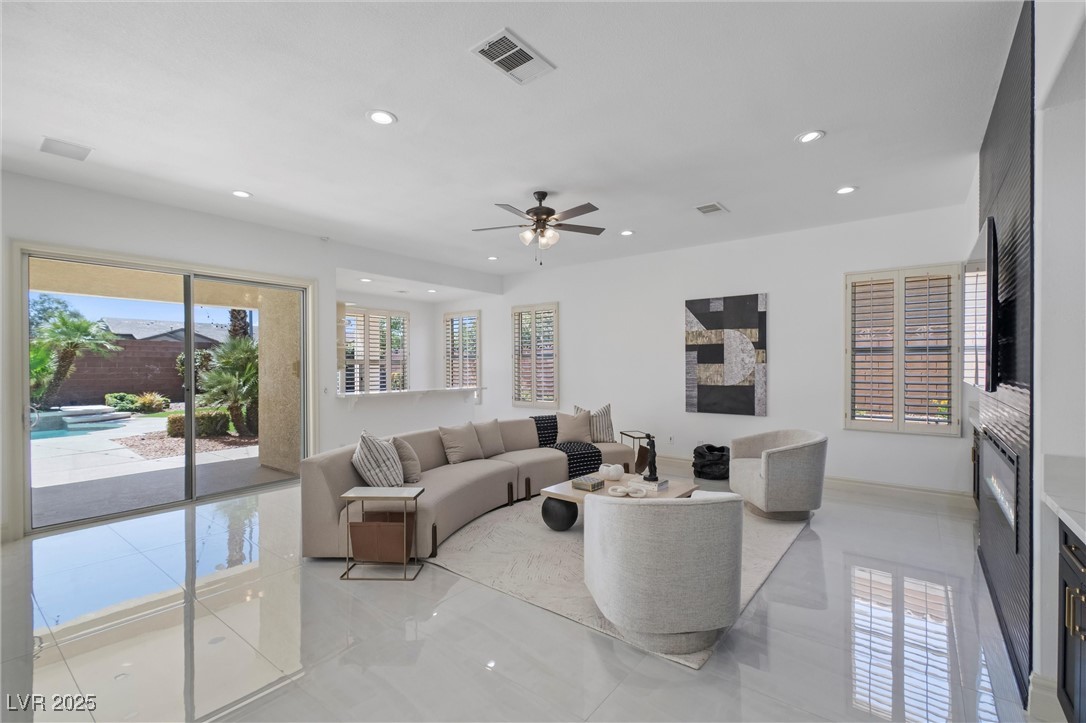 9523 Castillana Court Property Photo 12