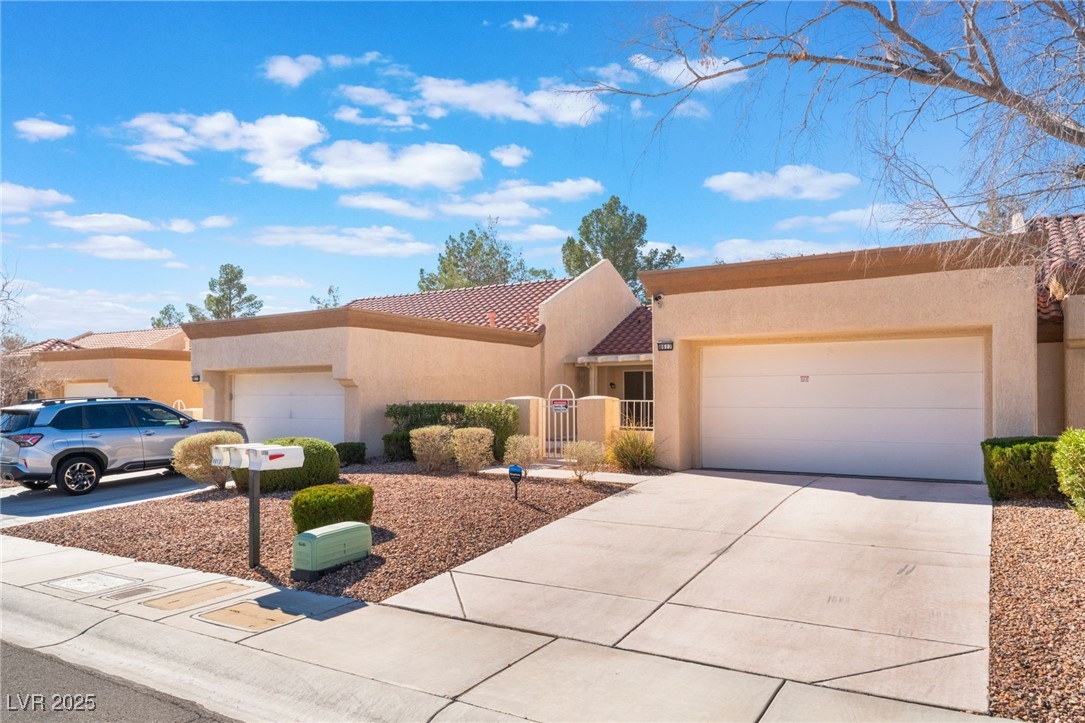 8617 Prairie Hill Drive Property Photo 4