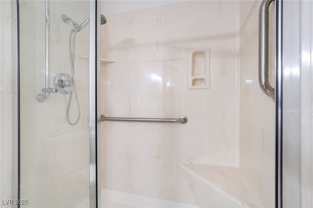 8617 Prairie Hill Drive Property Photo 12