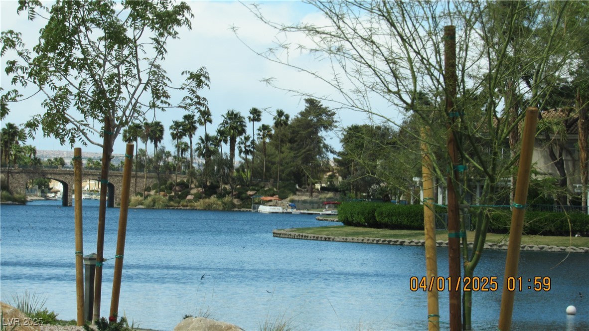 8416 Shore Breeze Drive Property Photo 4