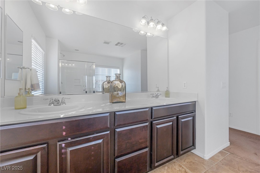 8322 Rygate Avenue Property Photo 19
