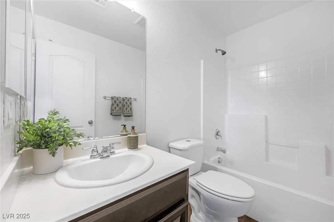 8322 Rygate Avenue Property Photo 22