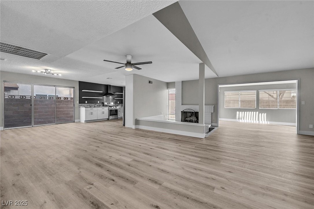 3849 Boca Chica Avenue Property Photo 3