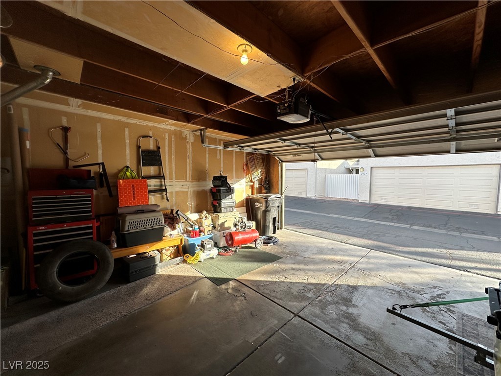 2148 Pebble Creek Lane Property Photo 25