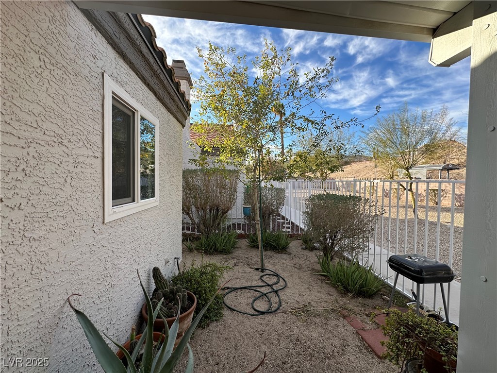 2148 Pebble Creek Lane Property Photo 28