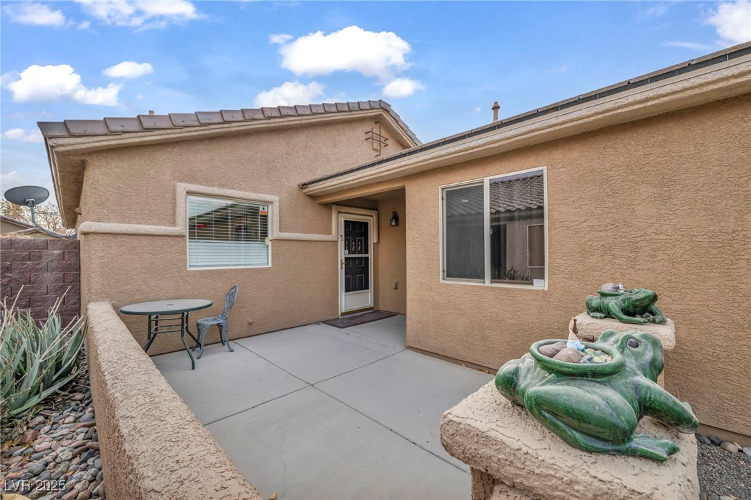 5697 Crowbush Cove Place Property Photo 4