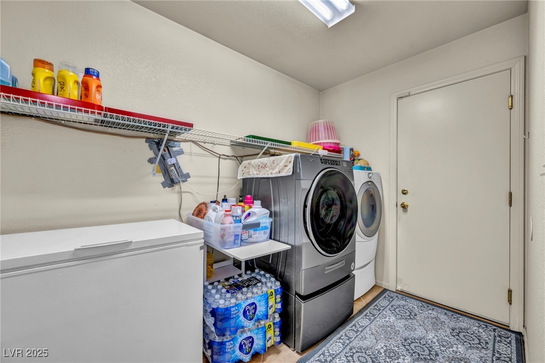 5697 Crowbush Cove Place Property Photo 22