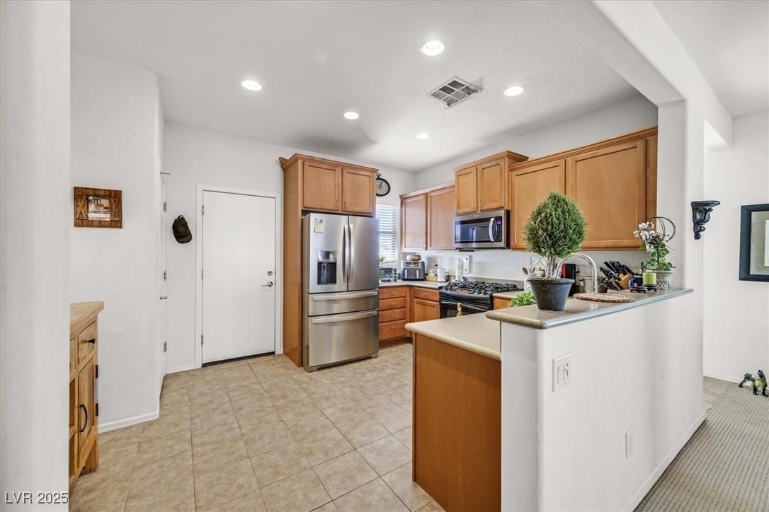 6072 Isola Peak Avenue Property Photo 8