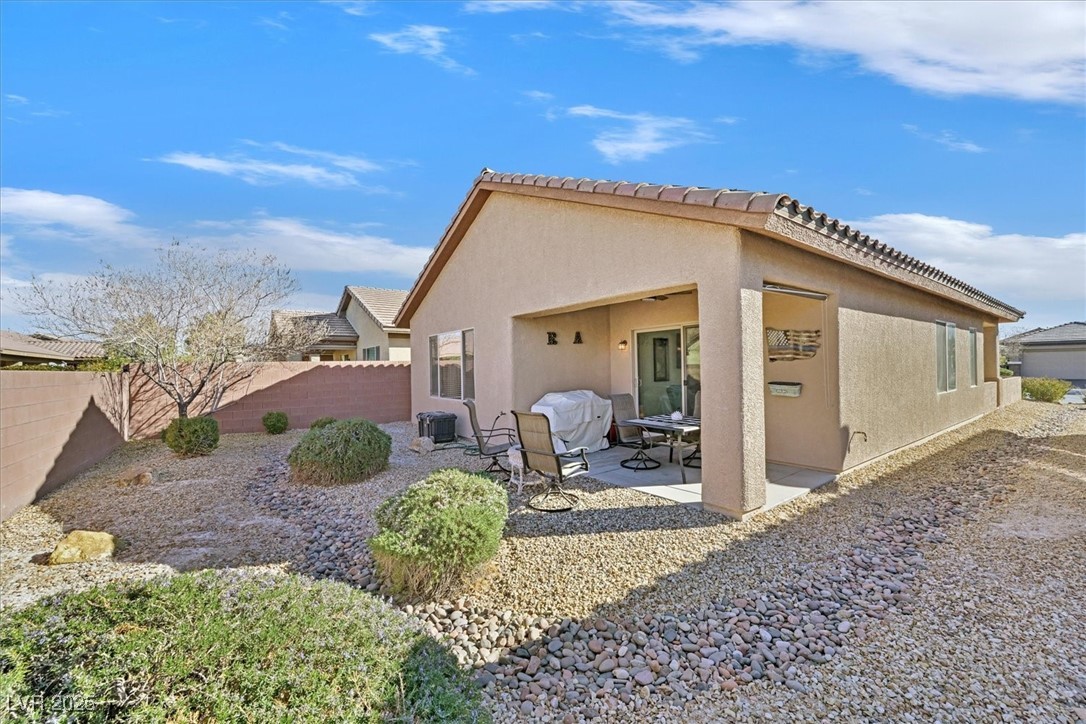 6072 Isola Peak Avenue Property Photo 22