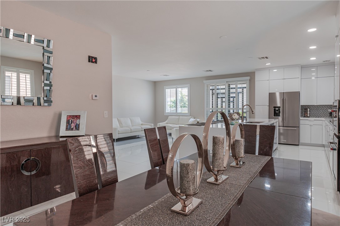6788 Lavender Sky Court Property Photo 4