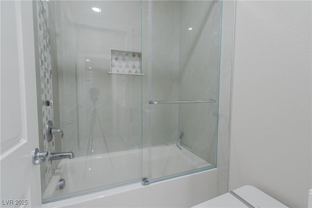 6788 Lavender Sky Court Property Photo 25
