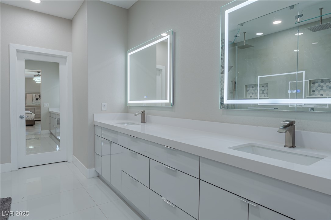 6788 Lavender Sky Court Property Photo 32