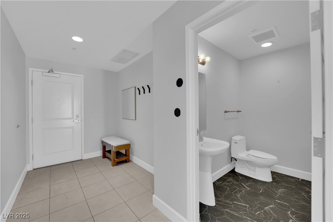 200 West Sahara Avenue 2112 Property Photo 19