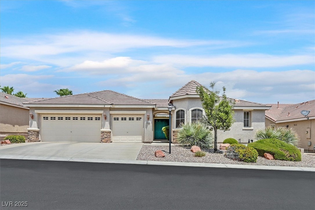 8216 Wooden Windmill Court Property Photo 1