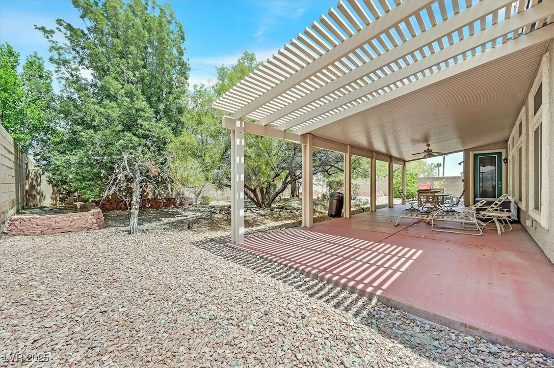 8216 Wooden Windmill Court Property Photo 31