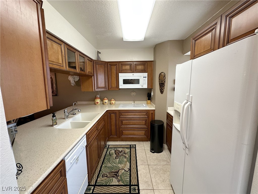 2076 Mesquite Lane 302 Property Photo 4
