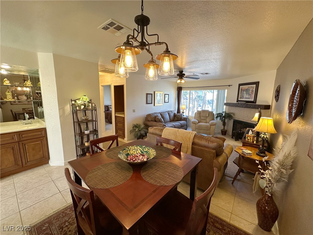 2076 Mesquite Lane 302 Property Photo 16