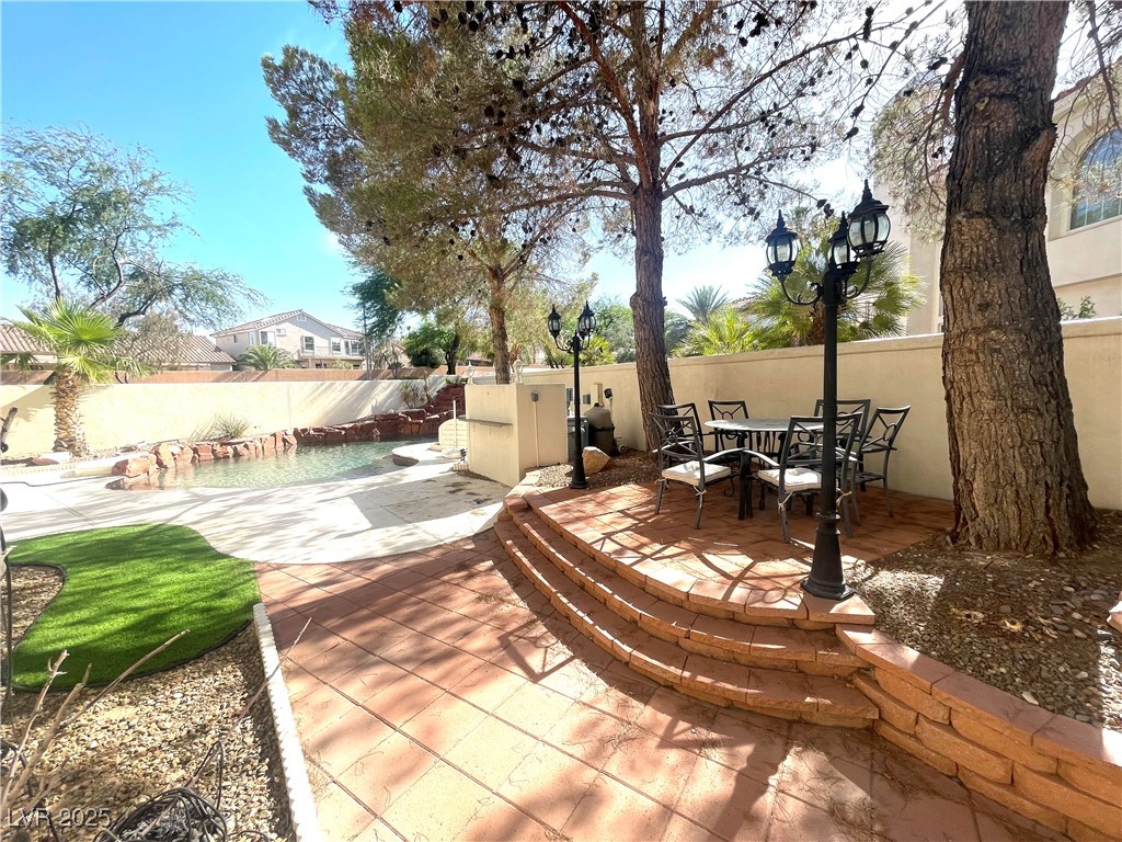 1813 Francisco Peak Place Property Photo 47