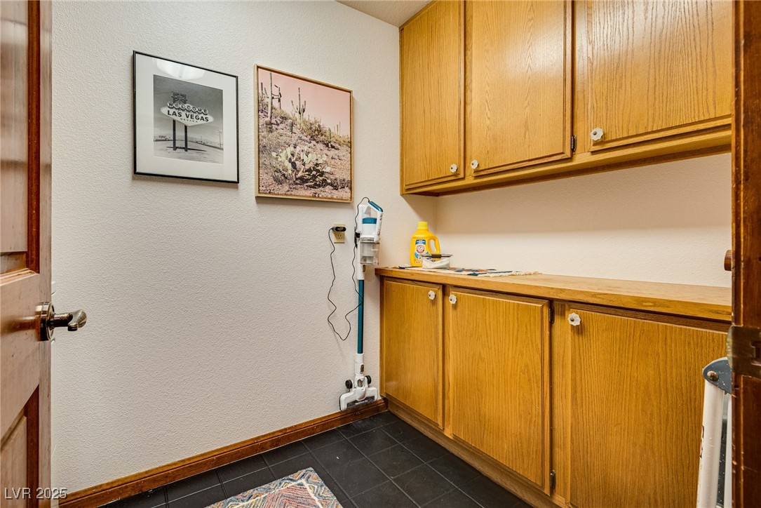 5242 Dickens Drive Property Photo 20