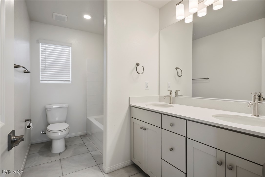 7318 Golden Acre Avenue Property Photo 13