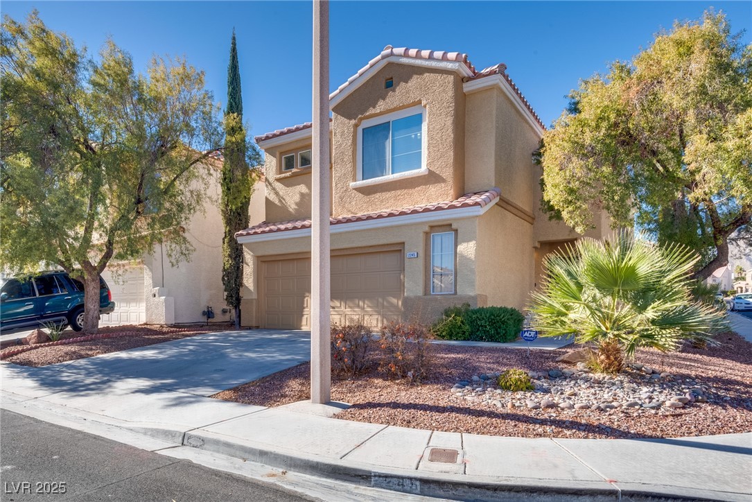 2245 Juniper Berry Drive Property Photo 3