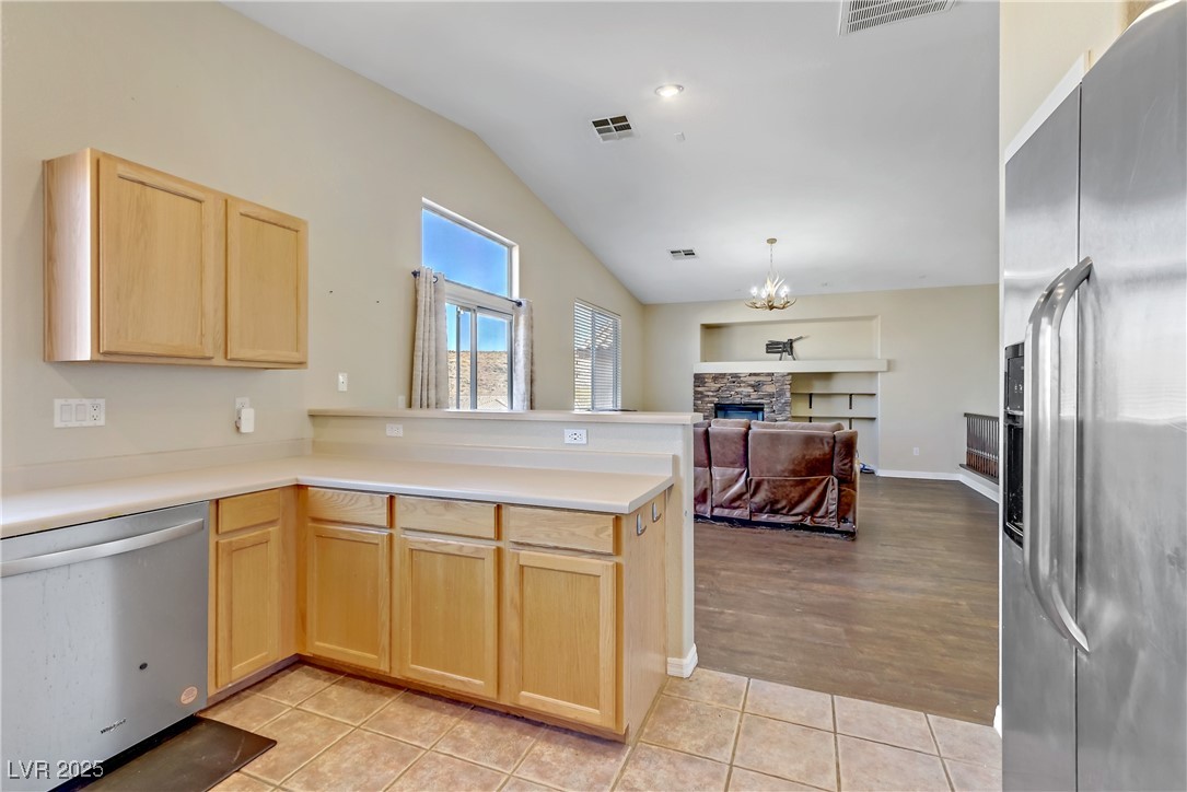 5536 Valensole Avenue Property Photo 12