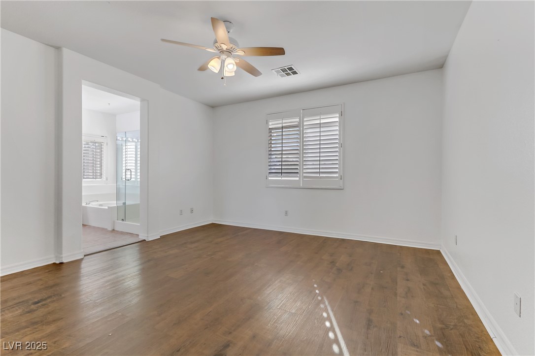 5536 Valensole Avenue Property Photo 18
