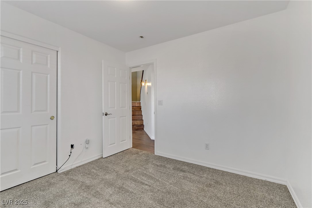 5536 Valensole Avenue Property Photo 27