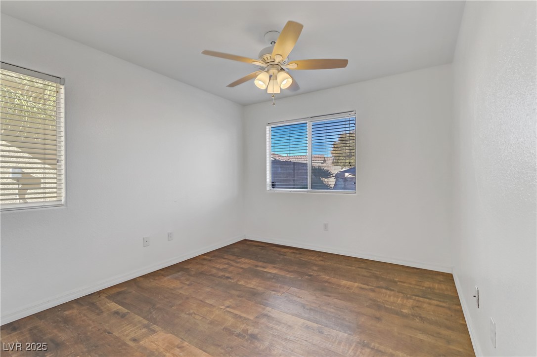 5536 Valensole Avenue Property Photo 28