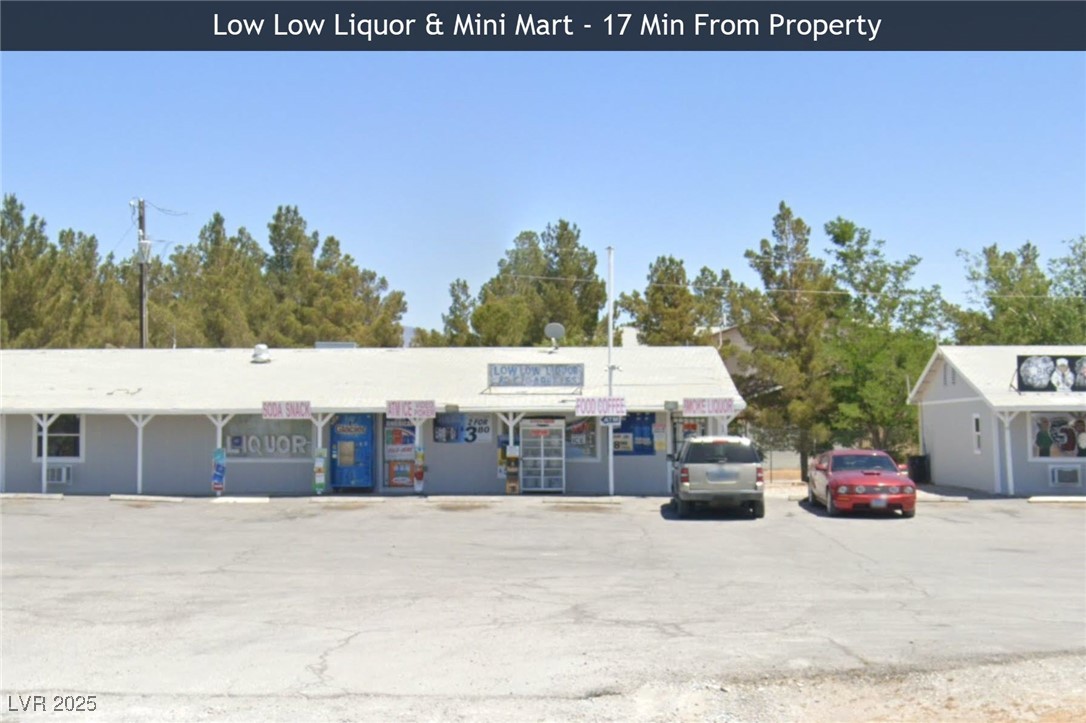 241 East Quince Lane Property Photo 14