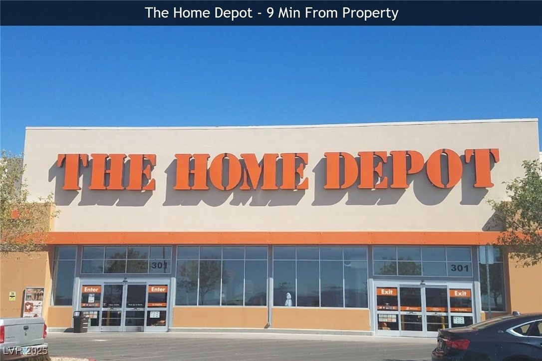 241 East Quince Lane Property Photo 17