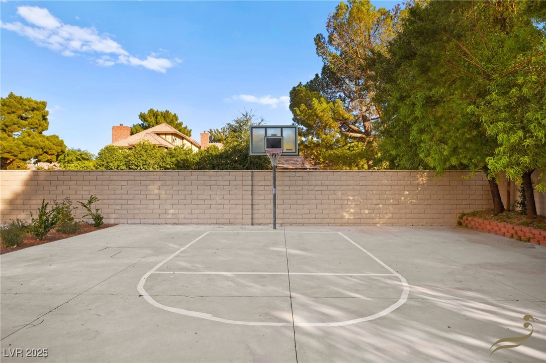 2501 Wimbledon Drive Property Photo 60