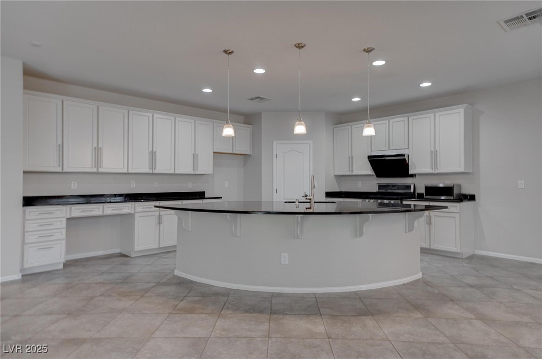 10273 Aragon Crown Road Property Photo 8