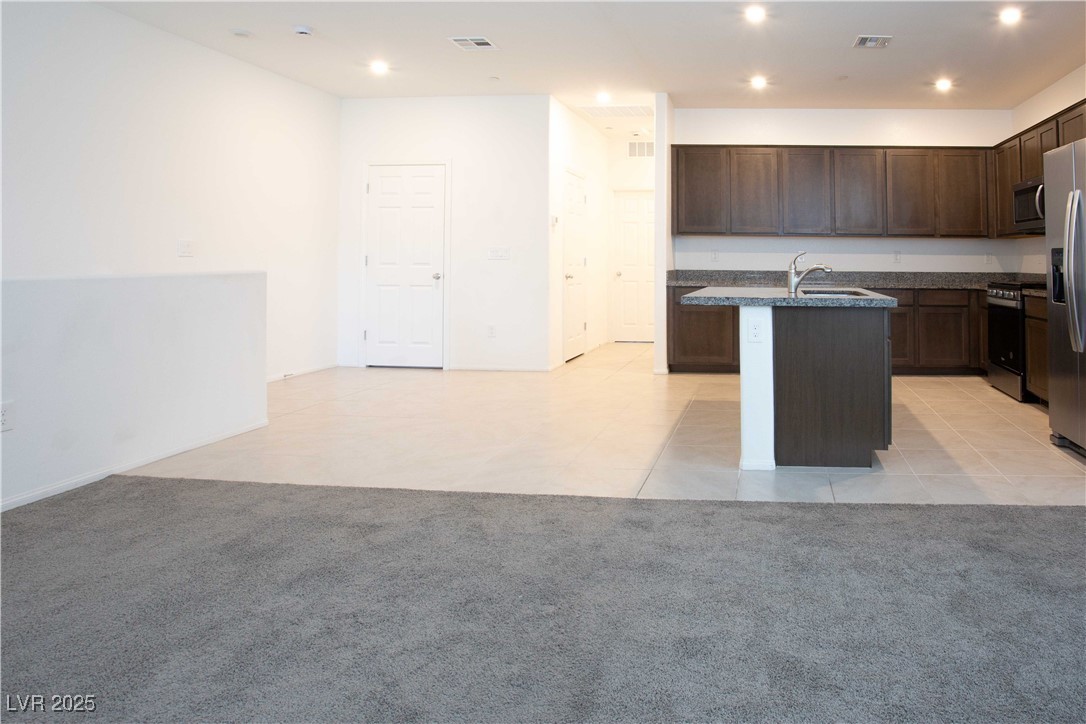 671 Anemone Lane Property Photo 16